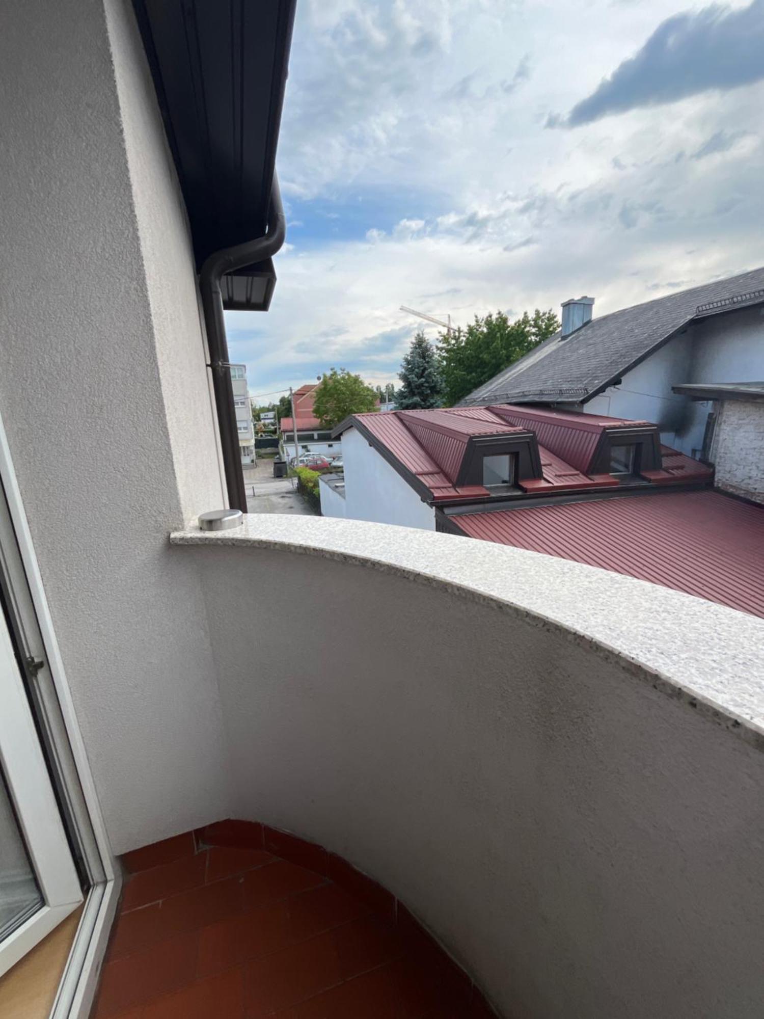 Apartmani Vacanza Загреб Екстер'єр фото