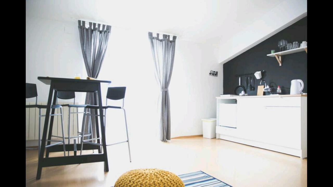 Apartmani Vacanza Загреб Екстер'єр фото